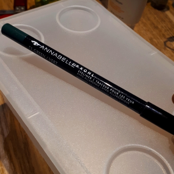 Eyeliner Annabelle - Picture 1 of 3